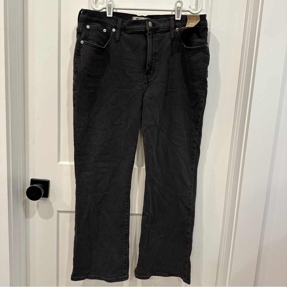 Madewell Mid-Rise Kick Out Jeans in Washed Black